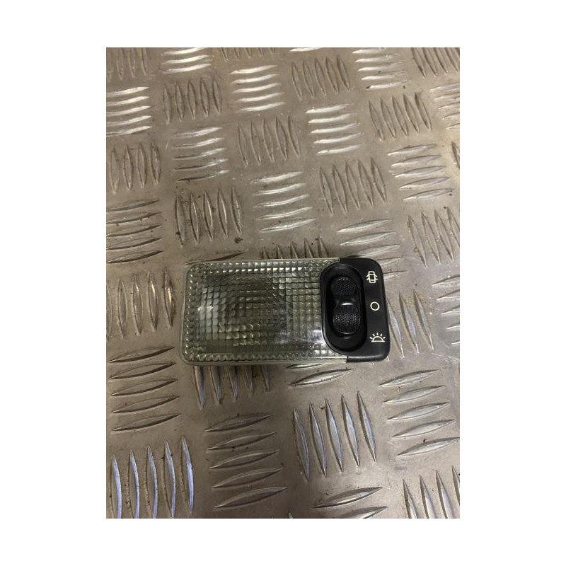 Eclairage de plafonnier PEUGEOT 206 PHASE 2 BREAK d’occasion