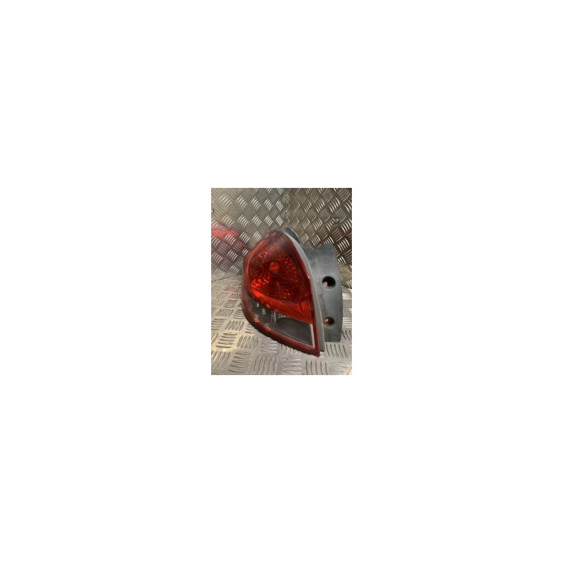 Feu arriere principal gauche (feux) RENAULT CLIO 3 PHASE 1 BREAK d’occasion