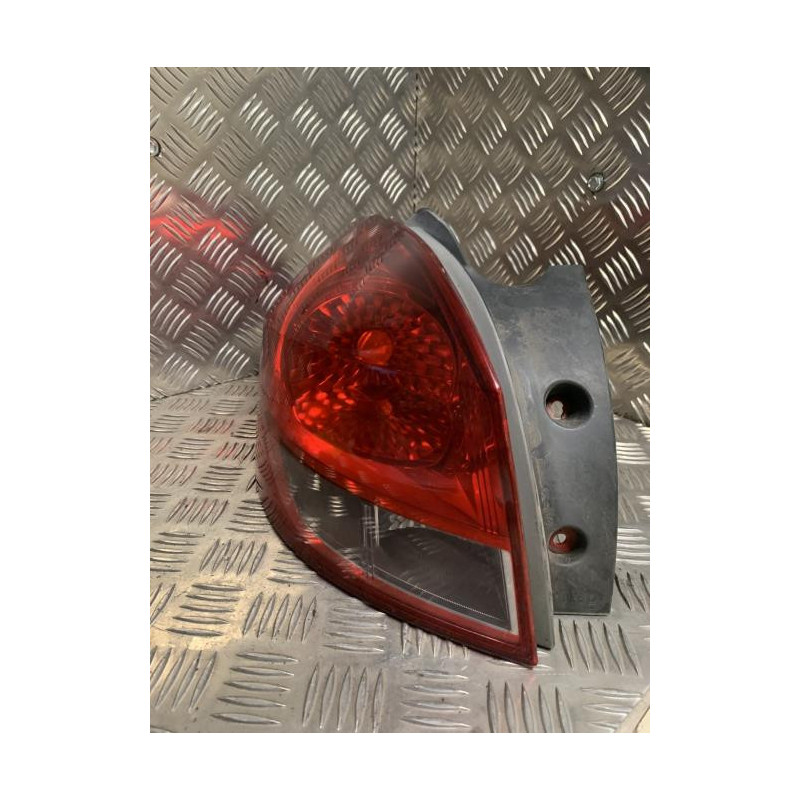 Feu arriere principal gauche (feux) RENAULT CLIO 3 PHASE 1 BREAK d’occasion