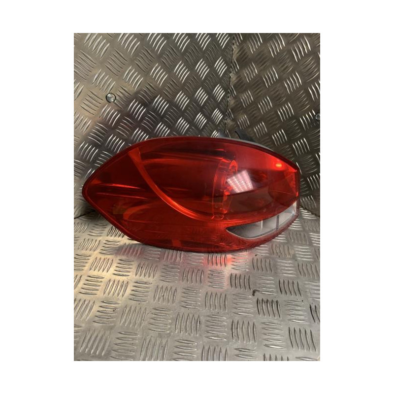 Feu arriere principal gauche (feux) RENAULT CLIO 3 PHASE 1 BREAK d’occasion