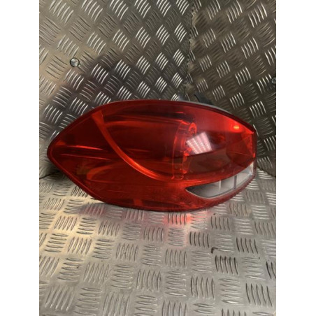 Feu arriere principal gauche (feux) RENAULT CLIO 3 PHASE 1 BREAK d’occasion