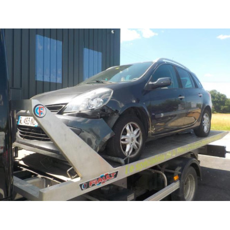 Feu arriere principal gauche (feux) RENAULT CLIO 3 PHASE 1 BREAK d’occasion