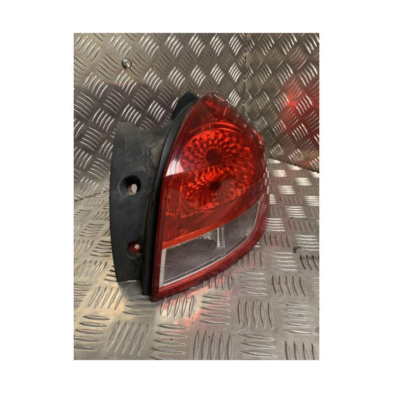 Feu arriere principal droit (feux) RENAULT CLIO 3 PHASE 1 BREAK d’occasion