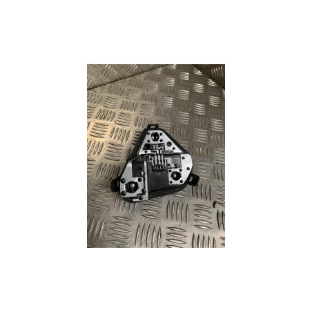 Platine feu arriere gauche RENAULT CLIO 3 PHASE 1 BREAK d’occasion