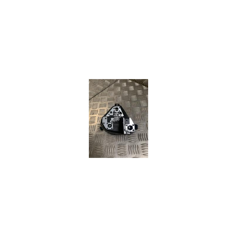 Platine feu arriere droit RENAULT CLIO 3 PHASE 1 BREAK d’occasion
