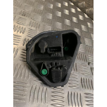Platine feu arriere droit RENAULT CLIO 3 PHASE 1 BREAK d’occasion