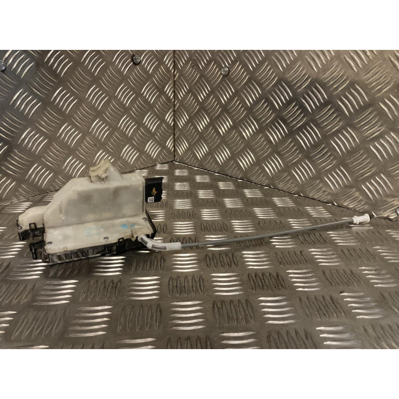 Serrure avant gauche CITROEN C4 2 PHASE 1 d’occasion