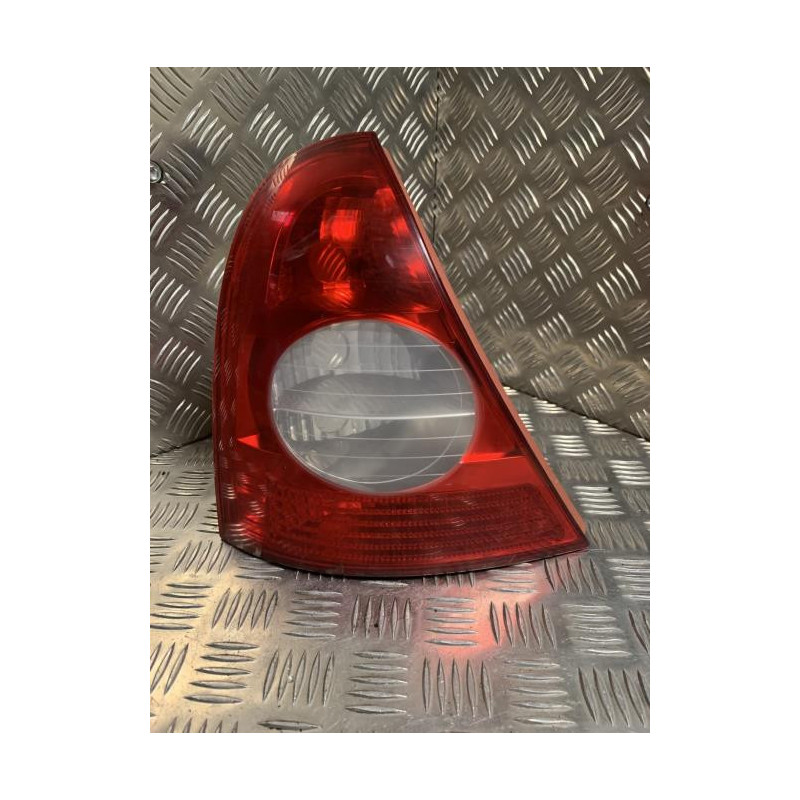 Feu arriere principal gauche (feux) RENAULT CLIO 2 PHASE 2 d’occasion