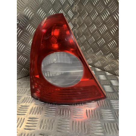 Feu arriere principal gauche (feux) RENAULT CLIO 2 PHASE 2 d’occasion