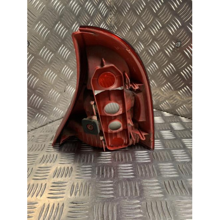 Feu arriere principal gauche (feux) RENAULT CLIO 2 PHASE 2 d’occasion