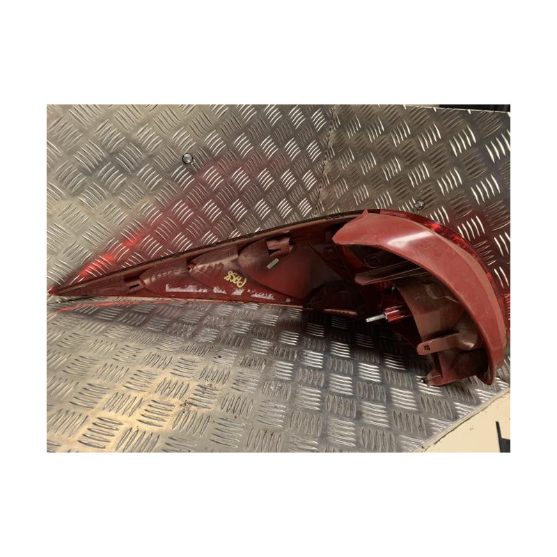 Feu arriere principal droit (feux) PEUGEOT 207 PHASE 2 BREAK d’occasion