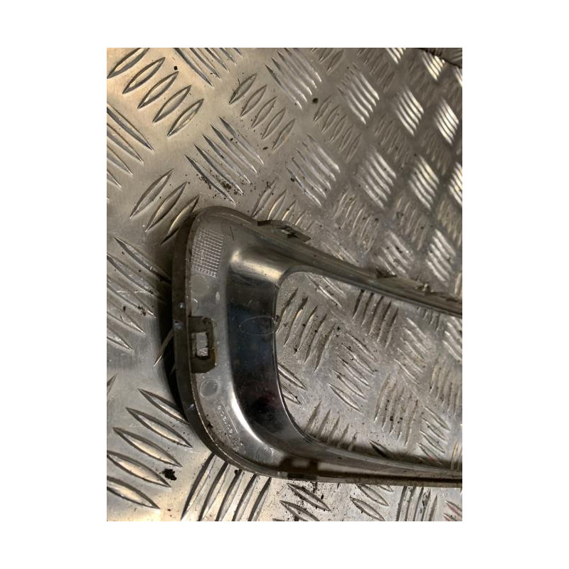 Enjoliveur anti brouillard PEUGEOT  d’occasion