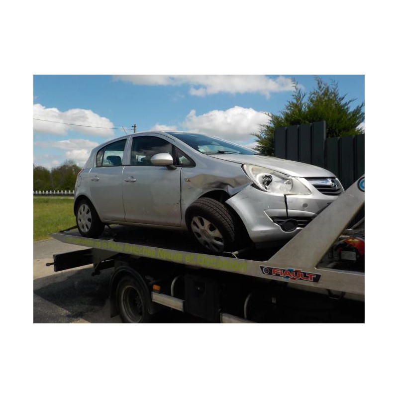 Platine feu arriere droit OPEL CORSA D PHASE 1 d’occasion