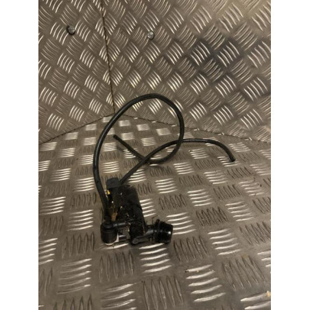 Pompe lave glace avant DACIA  d’occasion
