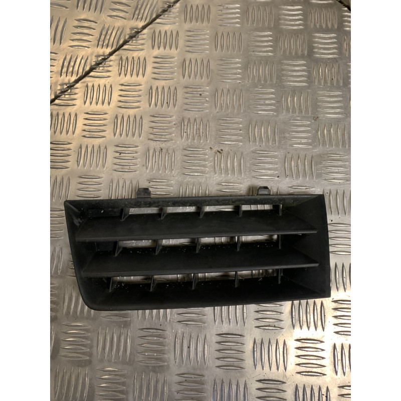 Grille de calandre gauche RENAULT  d’occasion