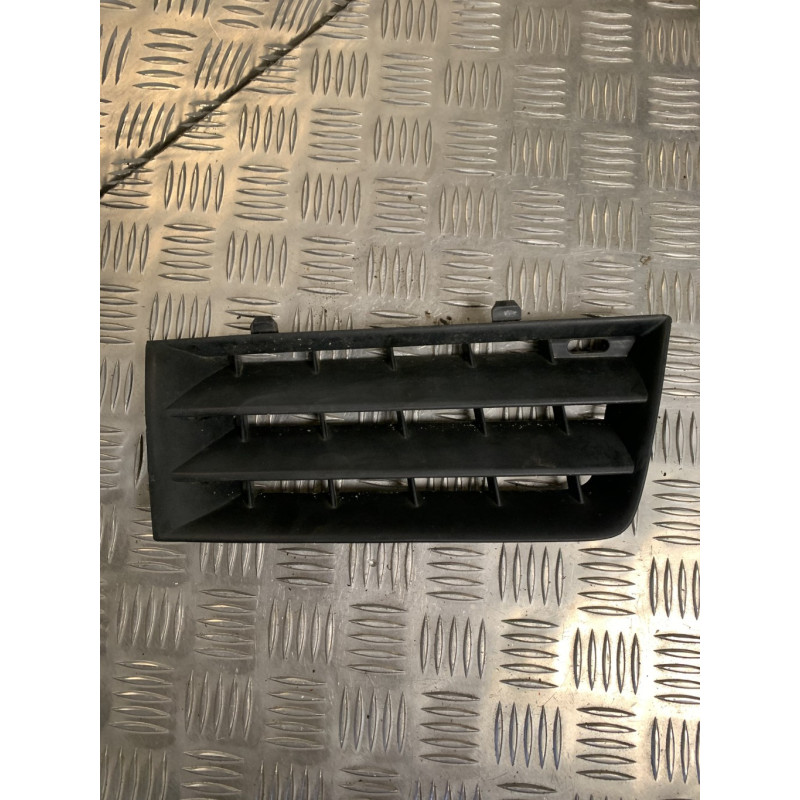 Grille de calandre droite RENAULT  d’occasion