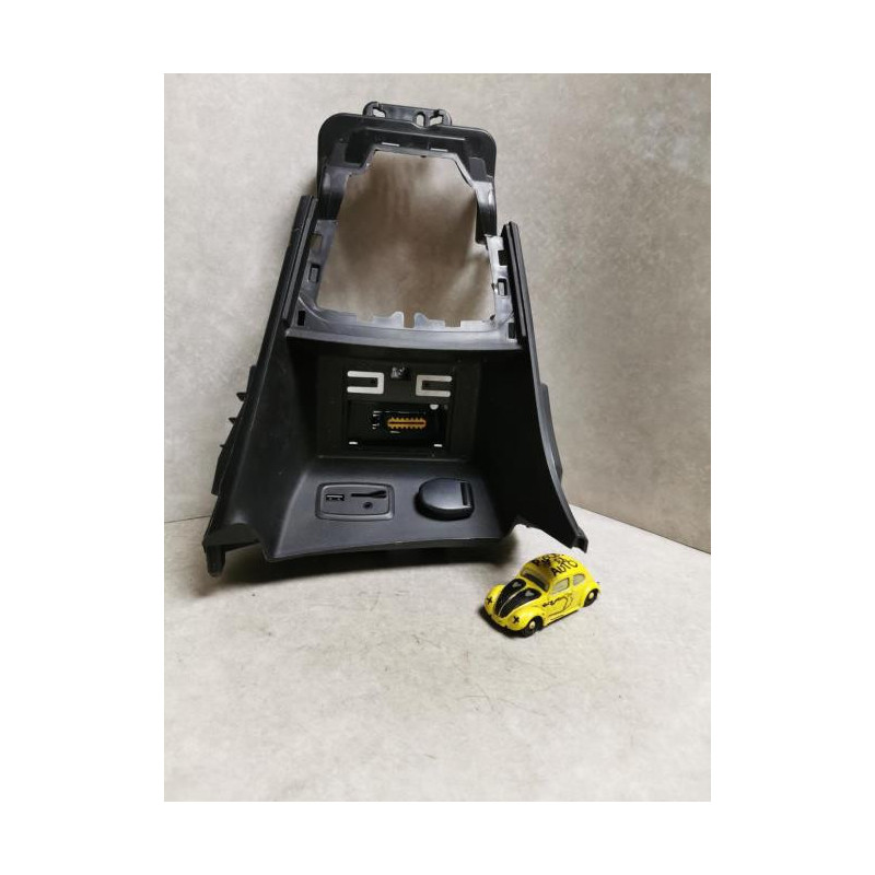 Allume cigare RENAULT CLIO 4 PHASE 2 d’occasion