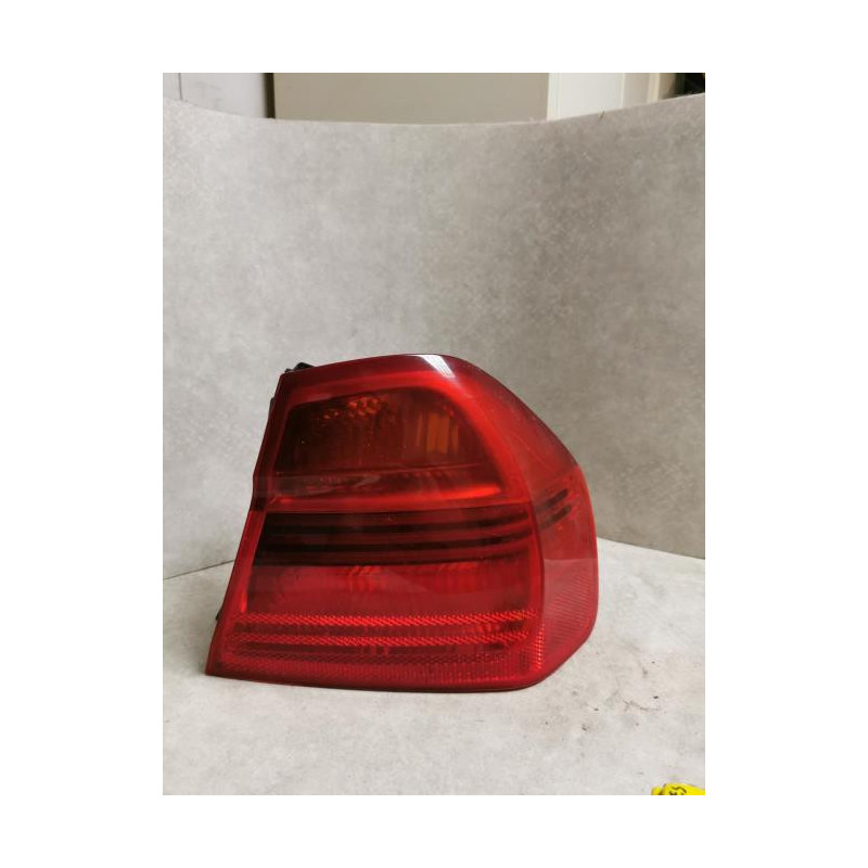 Feu arriere principal droit (feux) BMW SERIE 3 E90 PHASE 1 d’occasion