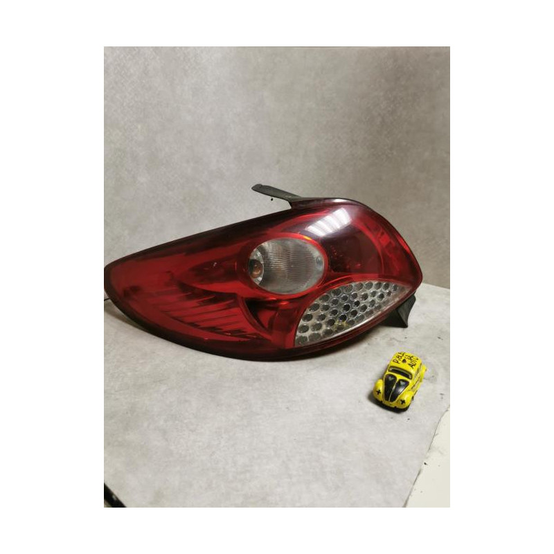 Feu arriere principal gauche (feux) PEUGEOT 206+ d’occasion
