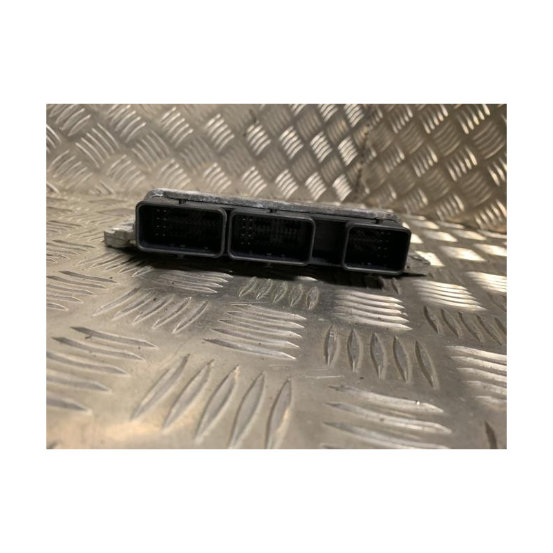 Calculateur RENAULT SCENIC 2 PHASE 1 d’occasion
