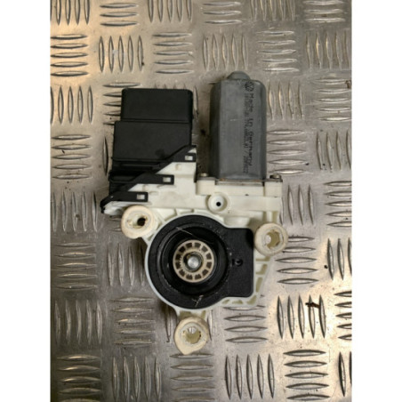Moteur leve vitre arriere droit VOLKSWAGEN GOLF 4 d’occasion