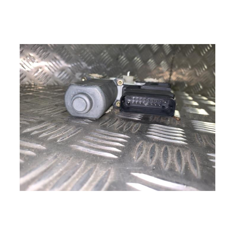 Moteur leve vitre arriere droit VOLKSWAGEN GOLF 4 d’occasion