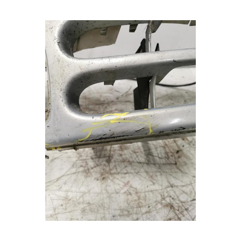 Pare choc avant RENAULT CLIO 2 PHASE 1 d’occasion