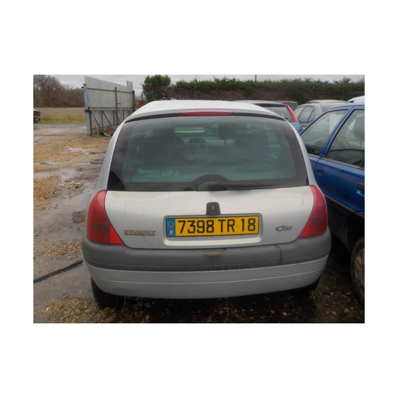 Pare choc avant RENAULT CLIO 2 PHASE 1 d’occasion