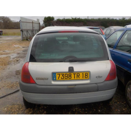 Pare choc avant RENAULT CLIO 2 PHASE 1 d’occasion
