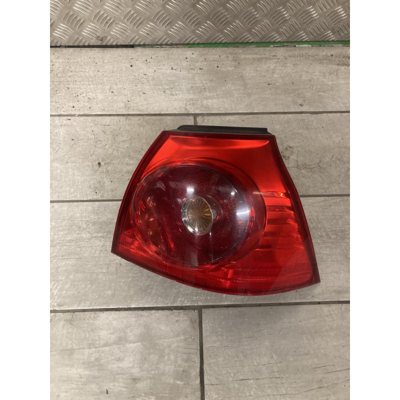 Feu arriere principal droit (feux) VOLKSWAGEN GOLF 5 d’occasion