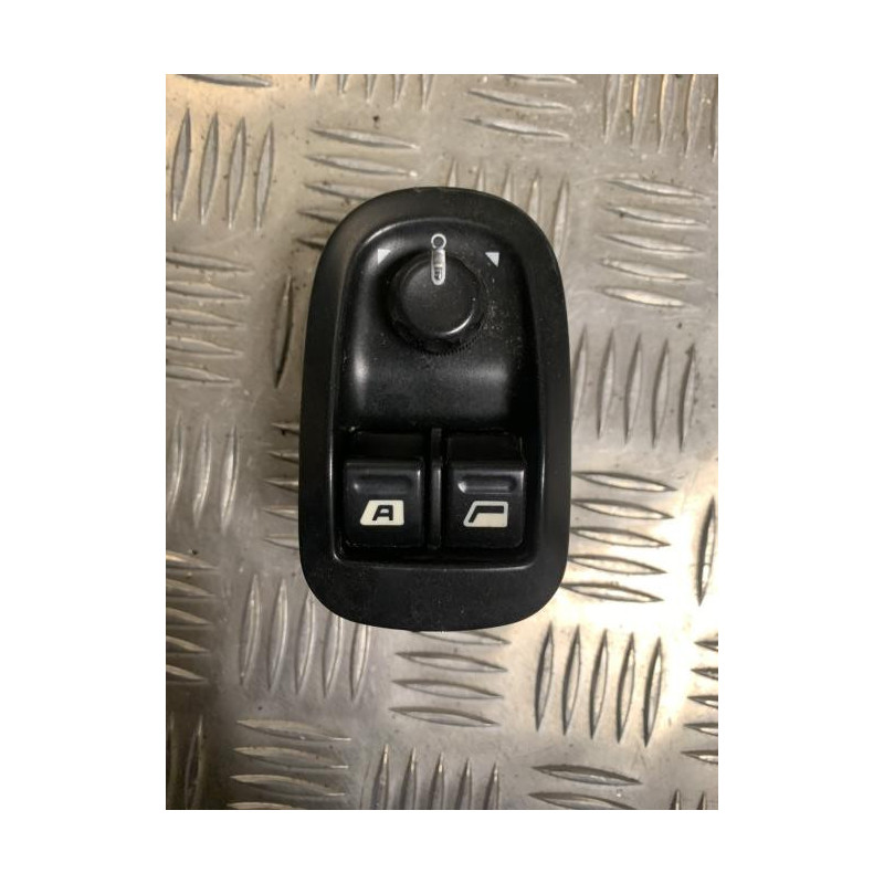 Interrupteur de leve vitre avant gauche PEUGEOT 206 PHASE 2 d’occasion