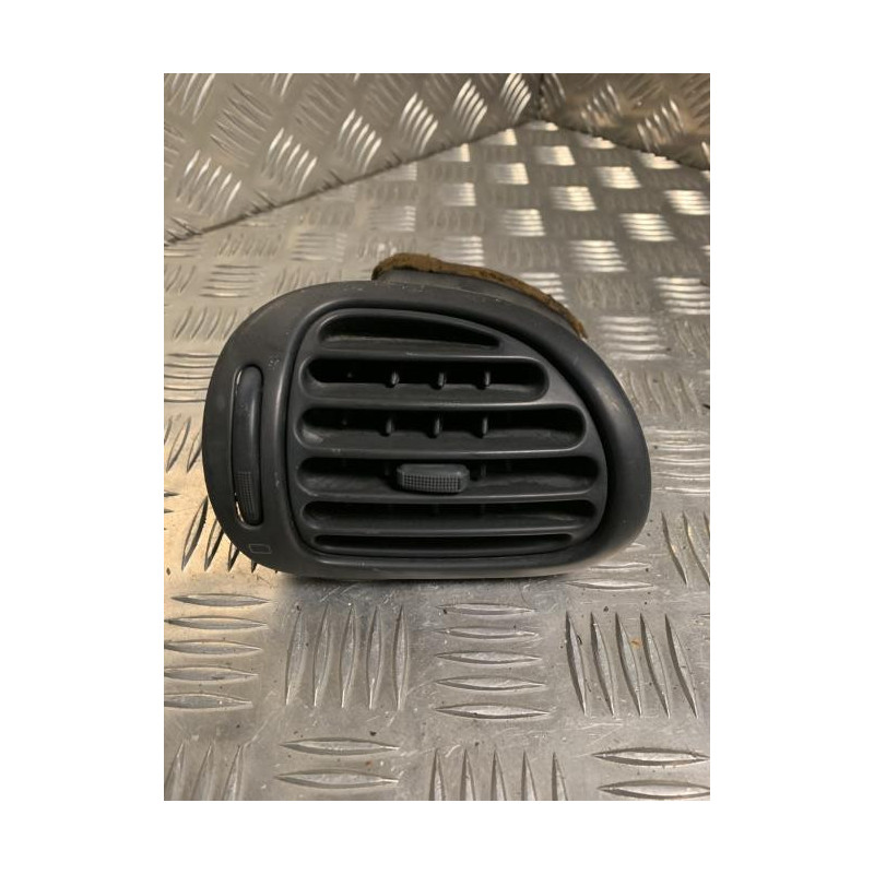 Aerateur tableau de bord avant gauche PEUGEOT 206 PHASE 2 d’occasion