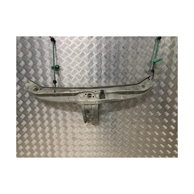 Armature avant, Masque avant RENAULT CLIO 2 PHASE 2 d’occasion
