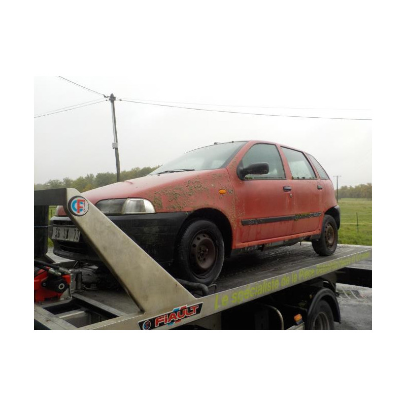 Feu arriere principal droit (feux) FIAT PUNTO 1 PHASE 1 d’occasion