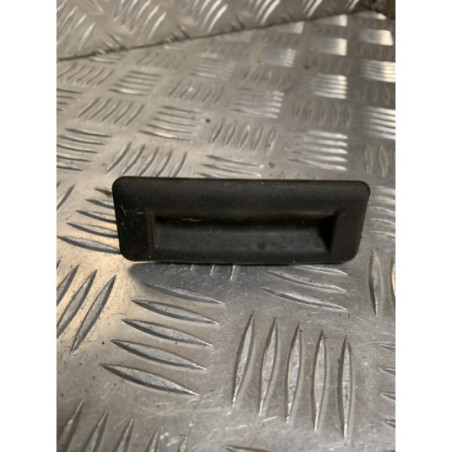 Bouton de coffre SKODA FABIA 2 PHASE 2 d’occasion