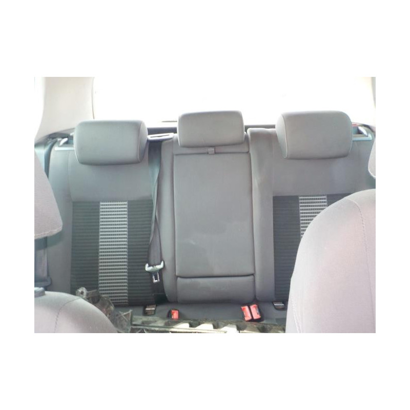 Feu arriere secondaire droit (feux) VOLKSWAGEN GOLF 5 d’occasion