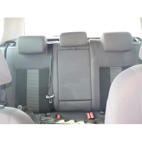 Feu arriere secondaire droit (feux) VOLKSWAGEN GOLF 5 d’occasion