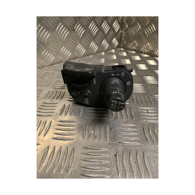 Commodo d'essuie glaces RENAULT CLIO 3 PHASE 2 d’occasion
