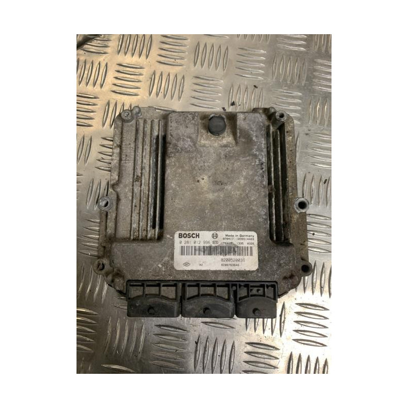 Calculateur moteur RENAULT ESPACE 4 PHASE 2 d’occasion