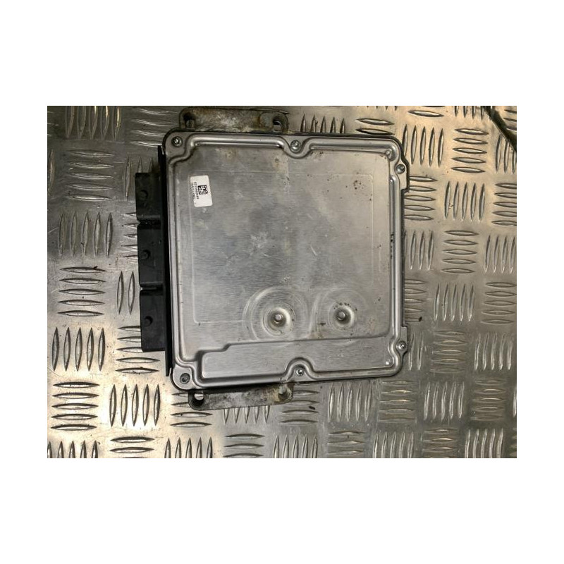 Calculateur moteur RENAULT ESPACE 4 PHASE 2 d’occasion