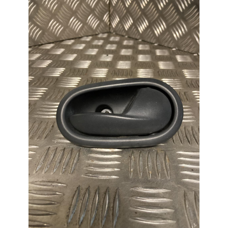 Poignee interieur avant droit DACIA LOGAN 2 PHASE 1 d’occasion