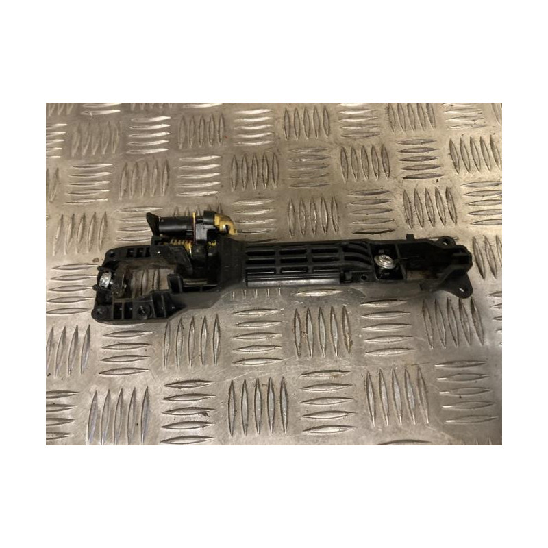 Support poignee porte avant gauche TOYOTA YARIS 2 PHASE 1 d’occasion