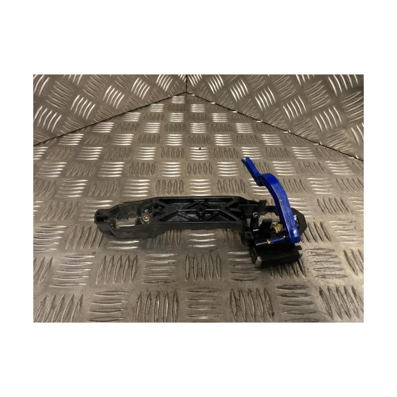 Support poignee porte arriere gauche TOYOTA YARIS 2 PHASE 1 d’occasion