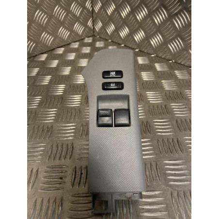 Interrupteur de leve vitre avant gauche TOYOTA YARIS 2 PHASE 1 d’occasion