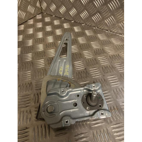 Leve vitre mecanique arriere droit TOYOTA YARIS 2 PHASE 1 d’occasion