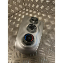Commande chauffage TOYOTA YARIS 2 PHASE 1 d’occasion