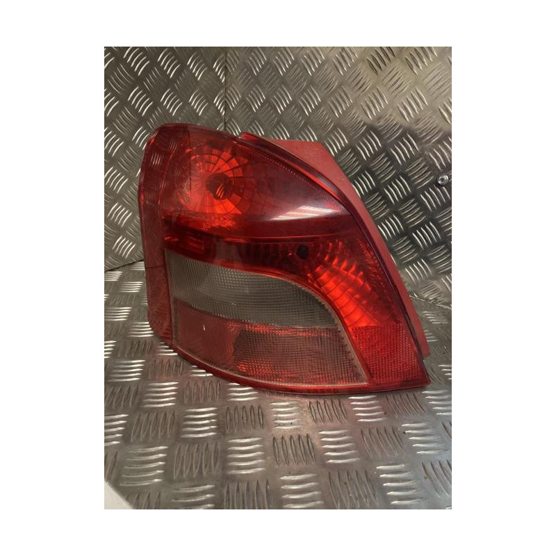 Feu arriere principal gauche (feux) TOYOTA YARIS 2 PHASE 1 d’occasion