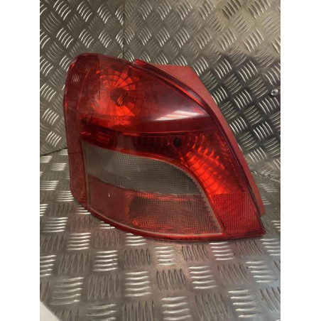 Feu arriere principal gauche (feux) TOYOTA YARIS 2 PHASE 1 d’occasion