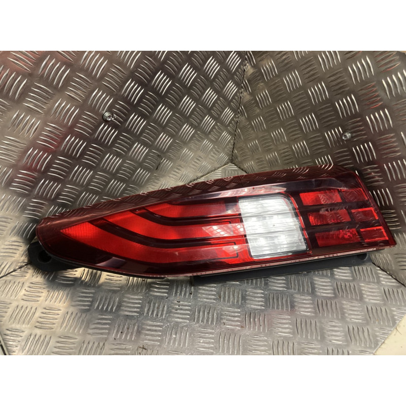 Feu arriere principal droit (feux) PEUGEOT RIFTER PHASE 1 d’occasion