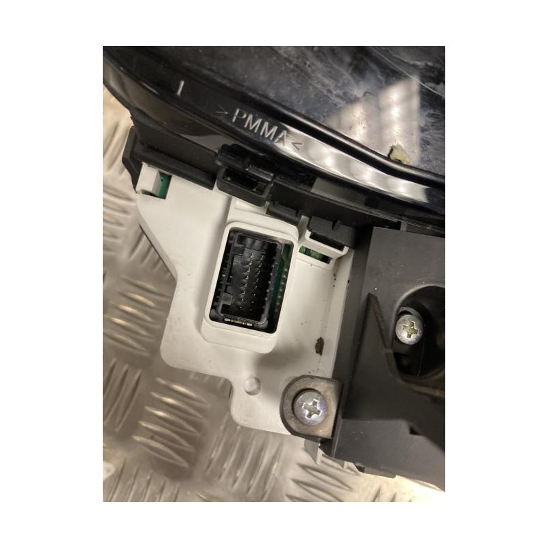 Compteur TOYOTA YARIS 2 PHASE 1 d’occasion
